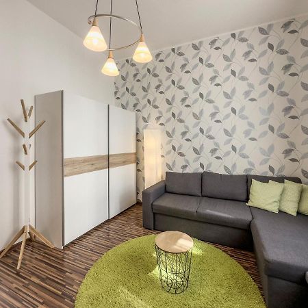 Laura'S Apartment 카를로비바리 외부 사진